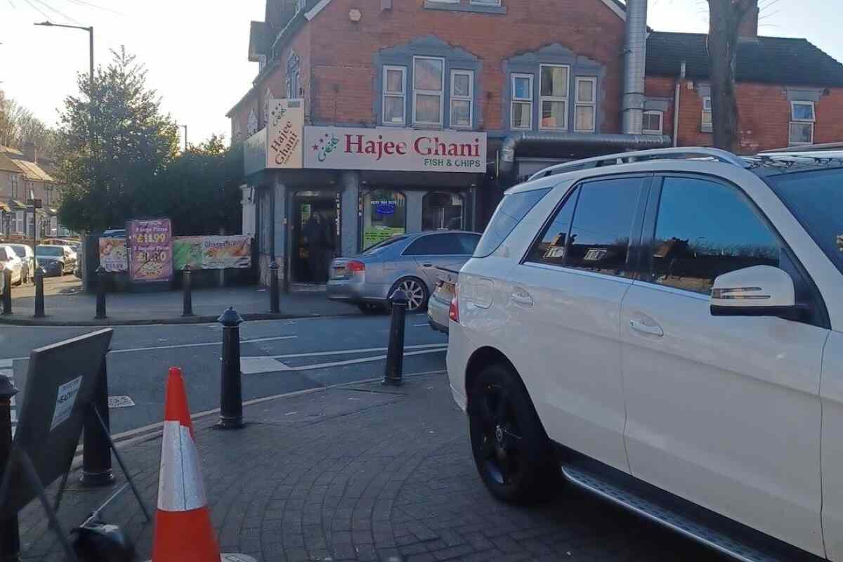 Jam-E-Masjid Qiblah Hadhrat Sahib Gulhar Shareef Birmingham : image 6