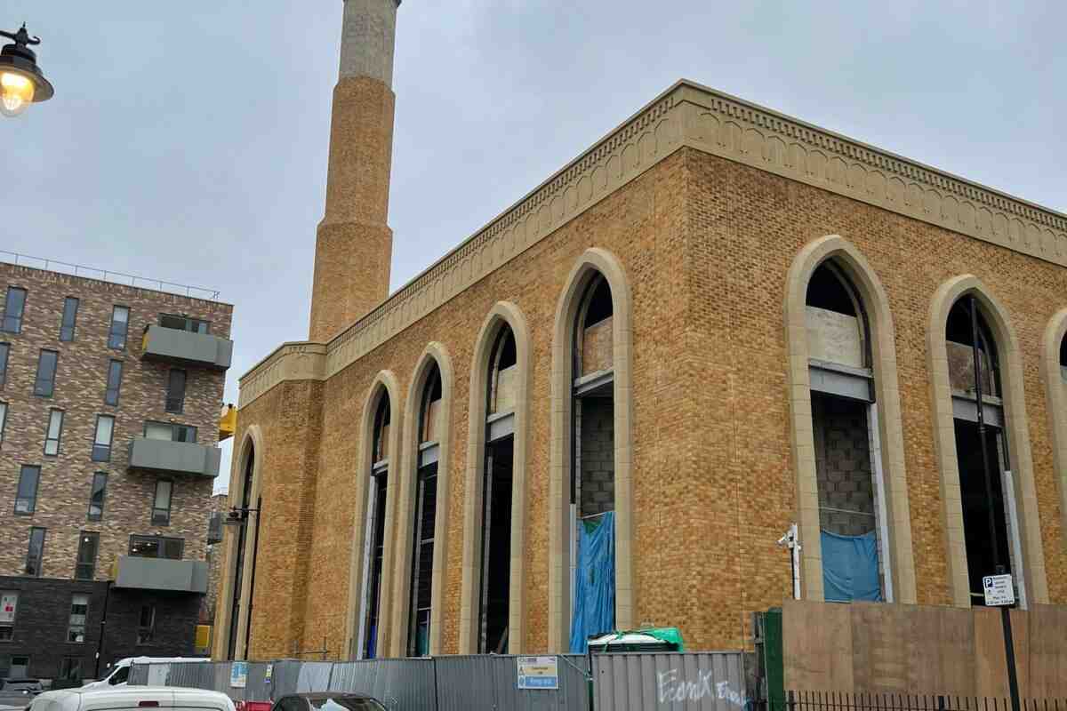 Stepney Shahjalal Mosque & Cultural Centre : image 1