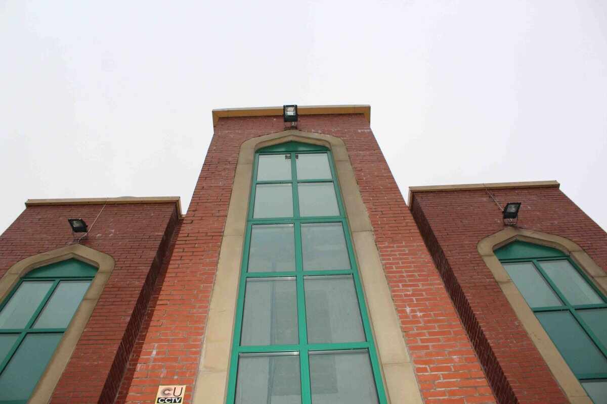 Hyde Jamia Mosque & Islamic Centre : image 6