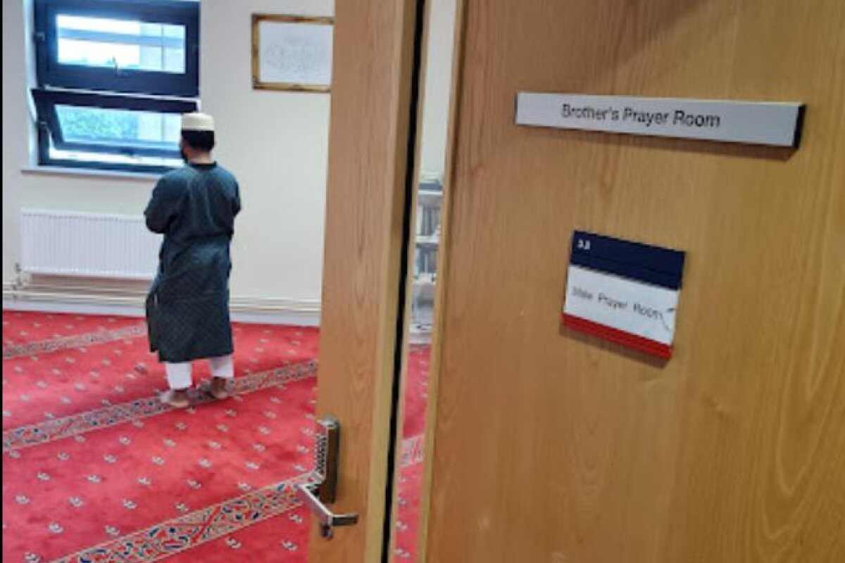 Muslim Prayer Rooms : image 2