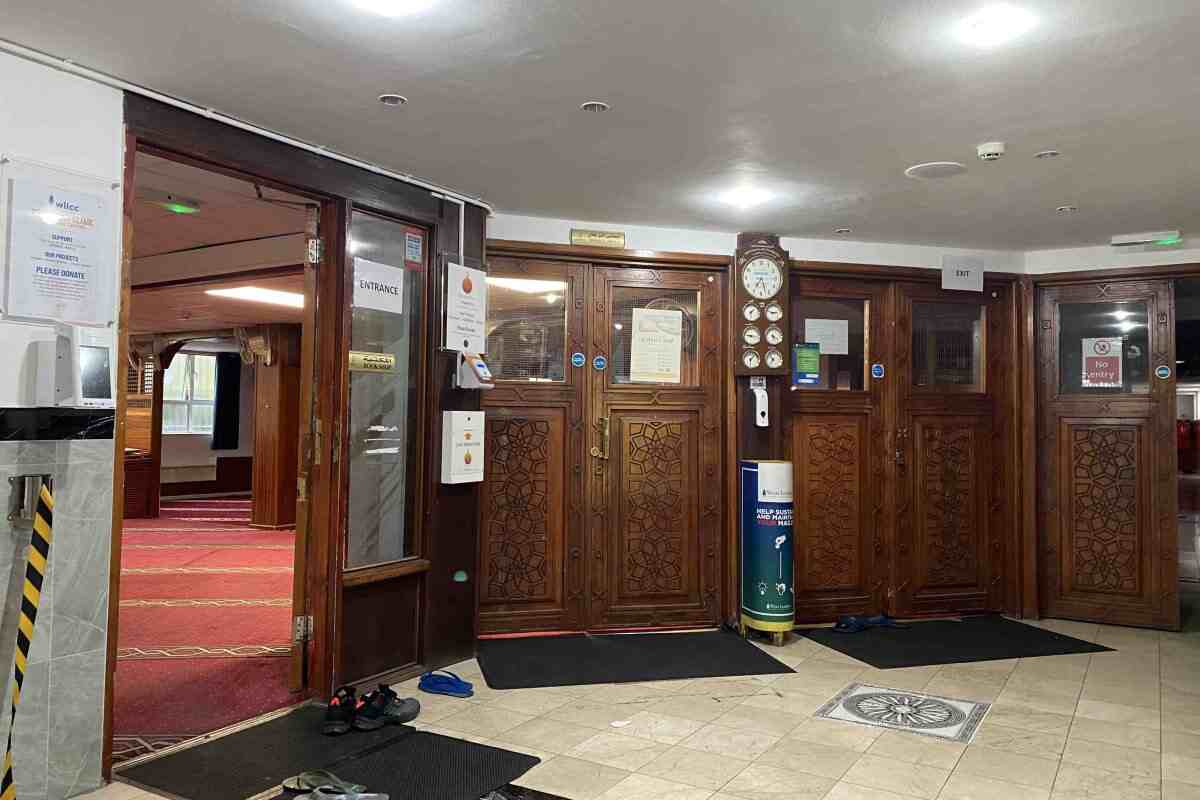 West London Islamic Cultural Centre Mosque : image 3