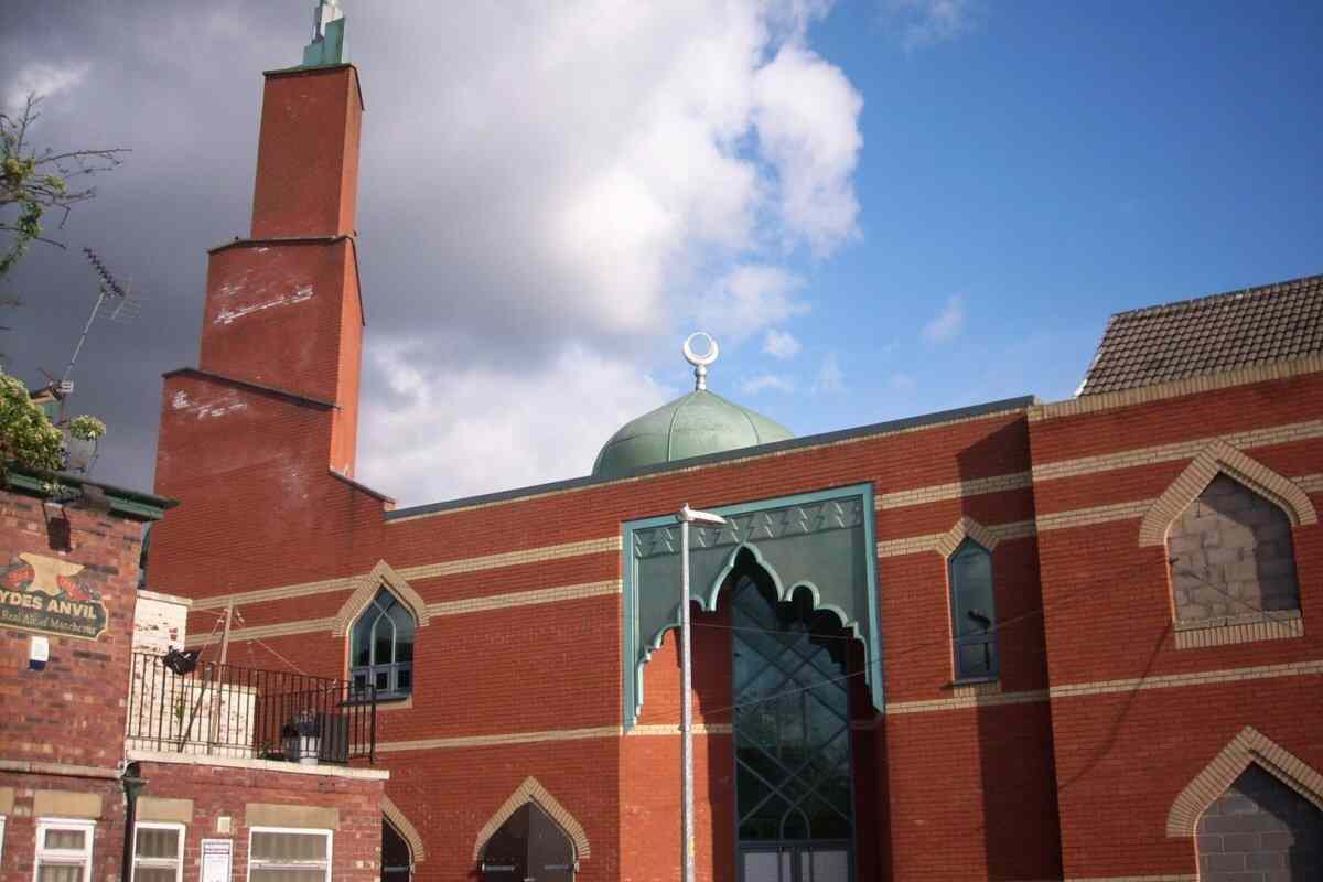 Shahjalal Mosque and Islamic Centre : image 4