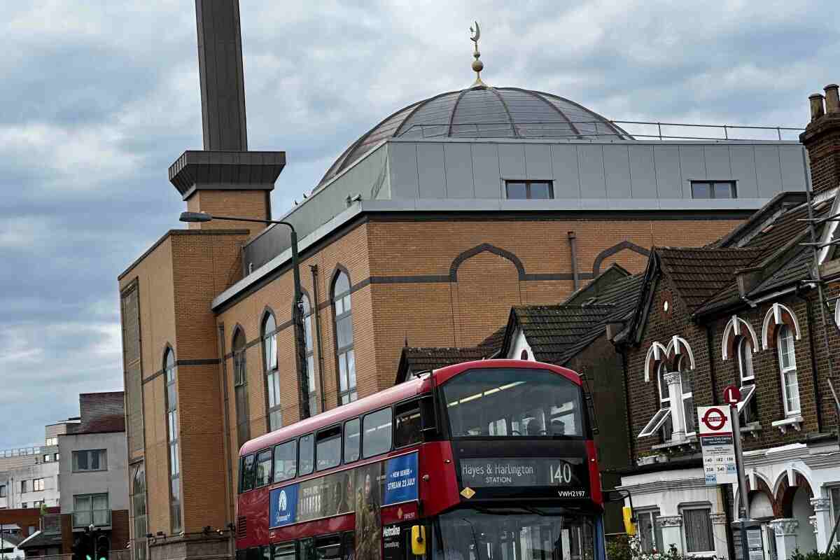 Harrow Central Mosque & Masood Islamic Centre : image 2