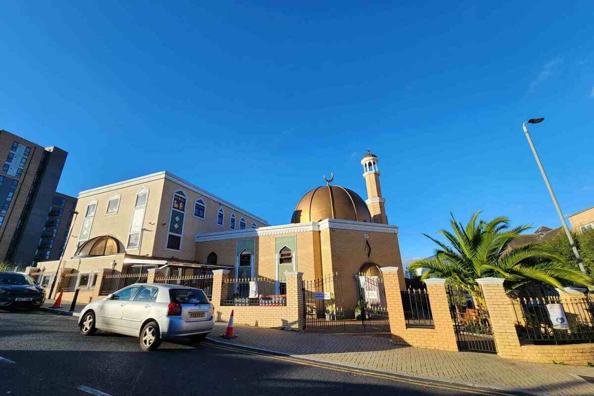 london-islamic-cultural-society-and-mosque