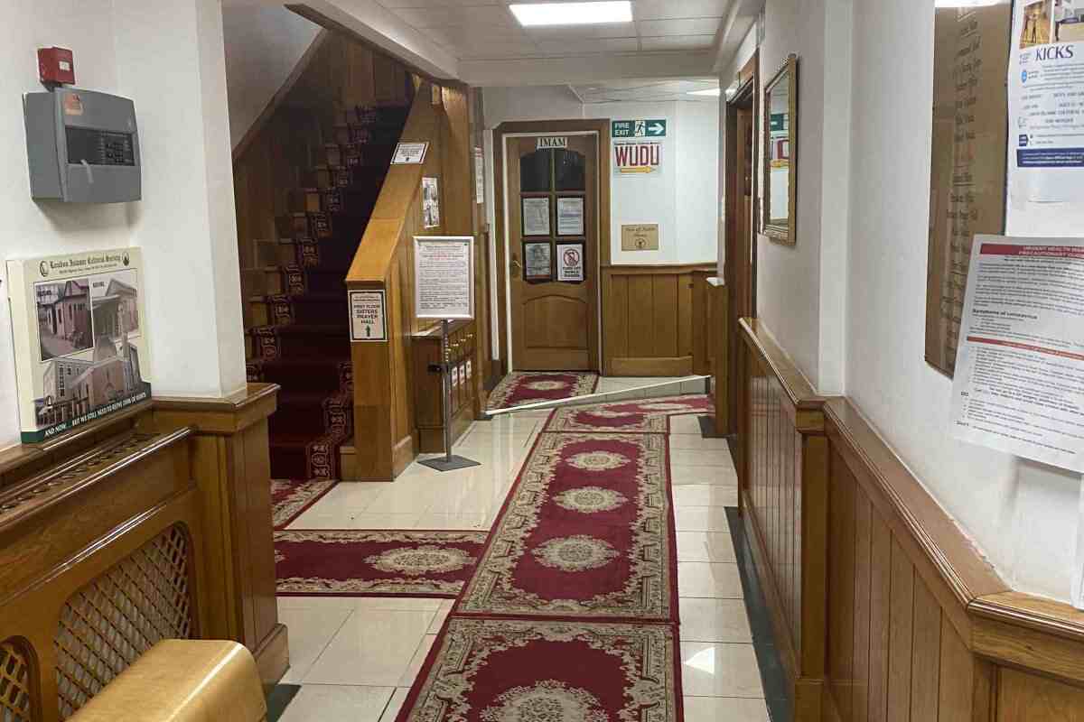 London Islamic Cultural Society and Mosque : image 5