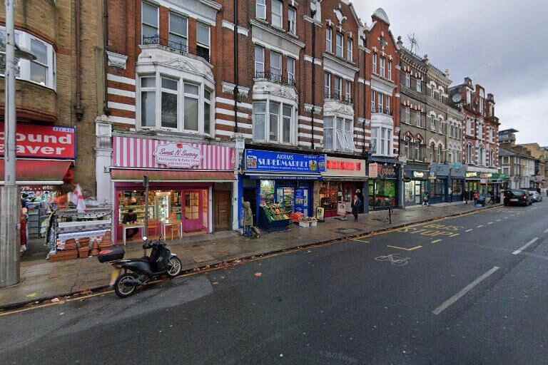 Kilburn & Hampstead Masjid : image 4