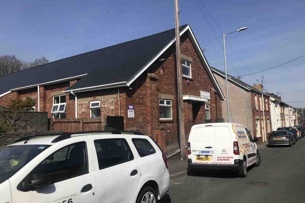 Aberkenfig mosque : image 1