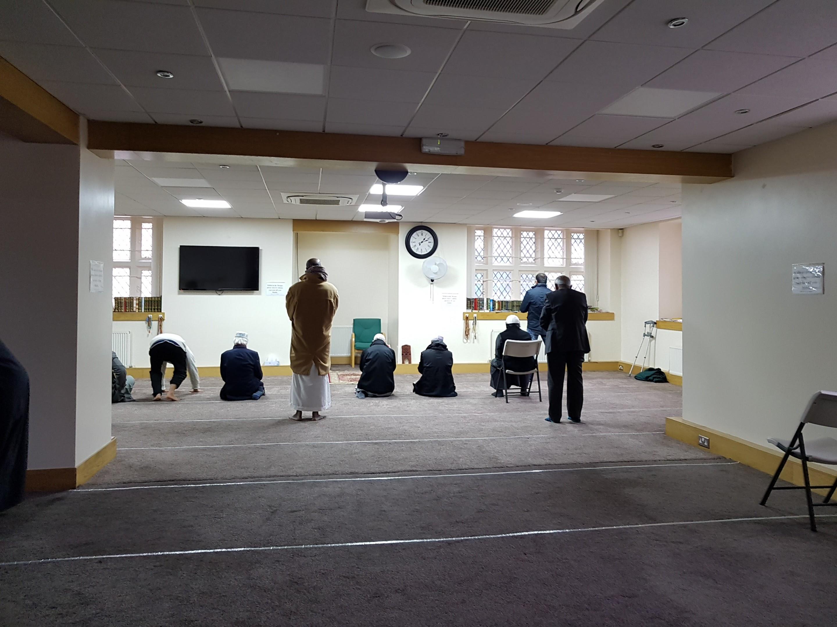 Hough End Hall Academy and Mosque : image 2