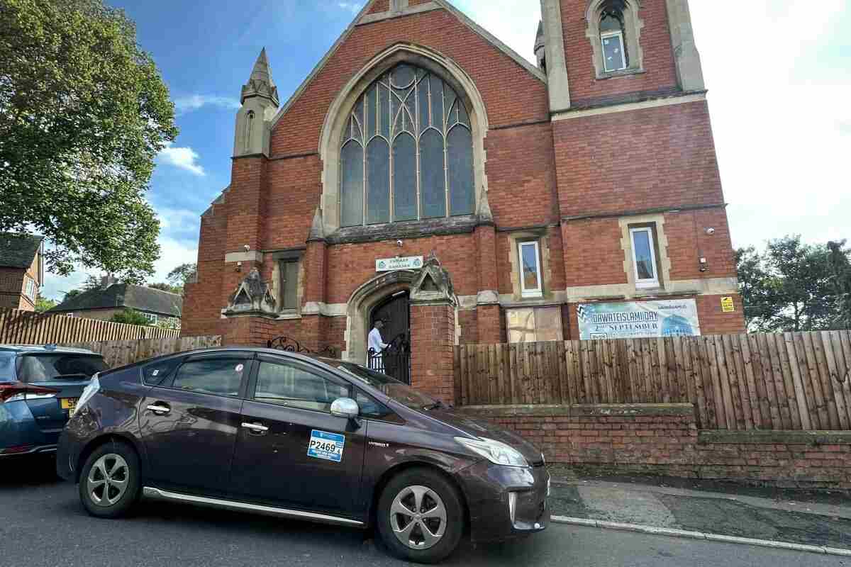 Faizan-e-Ramdan Mosque Telford : image 1