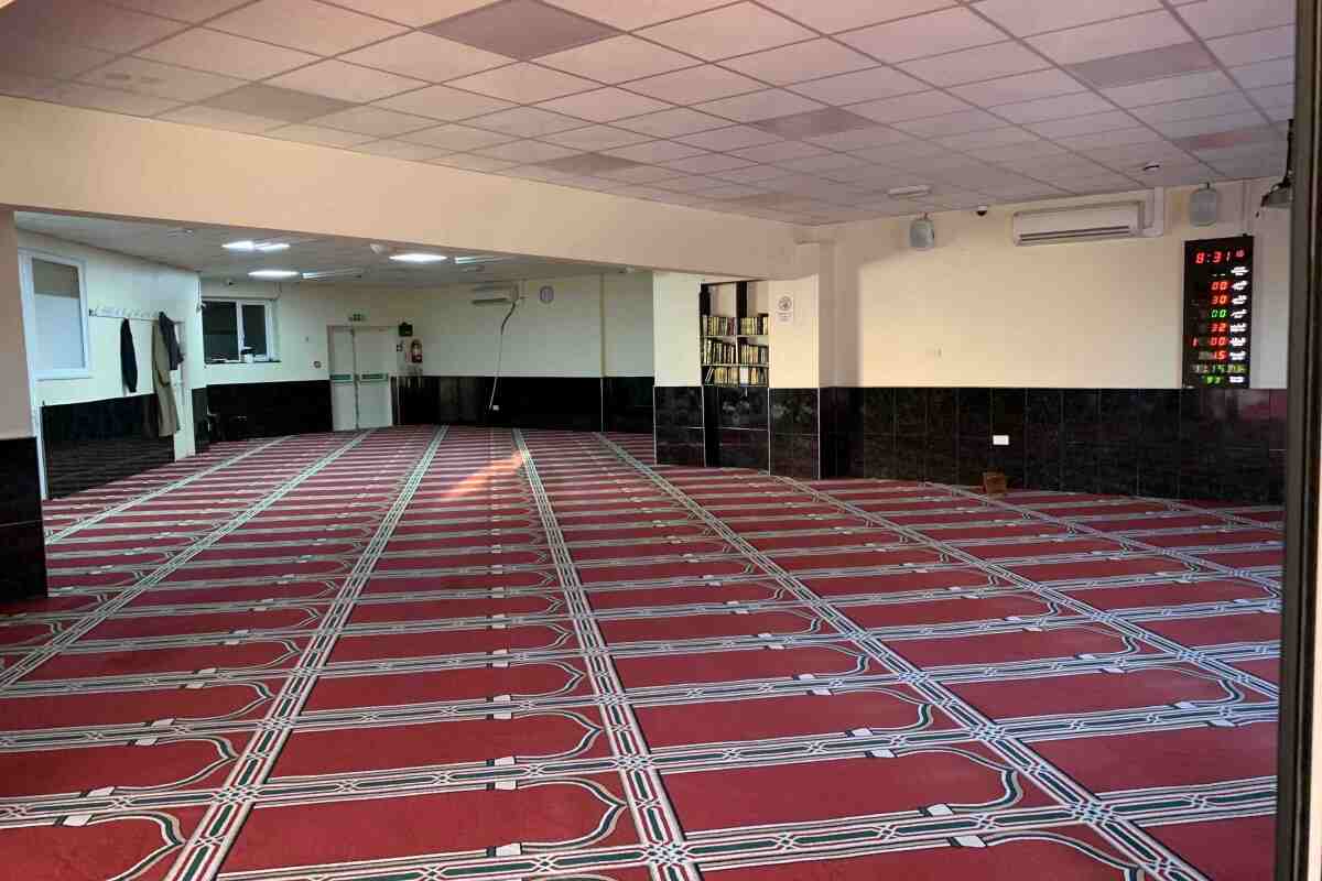 Lincoln Green Mosque : image 6