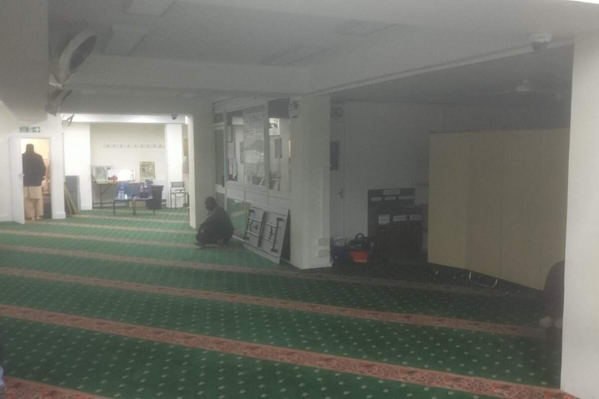 West London Islamic Centre - Greenford Medina Mosque : image 5