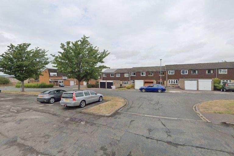 Park Farm Community Centre and Tamworth mosque : image 6