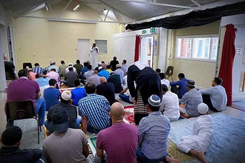 Jummah Salah in Alton Community Centre : image 2