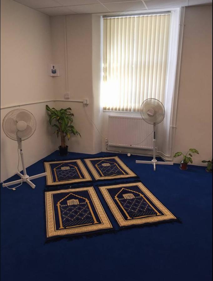 muslim-prayer-room