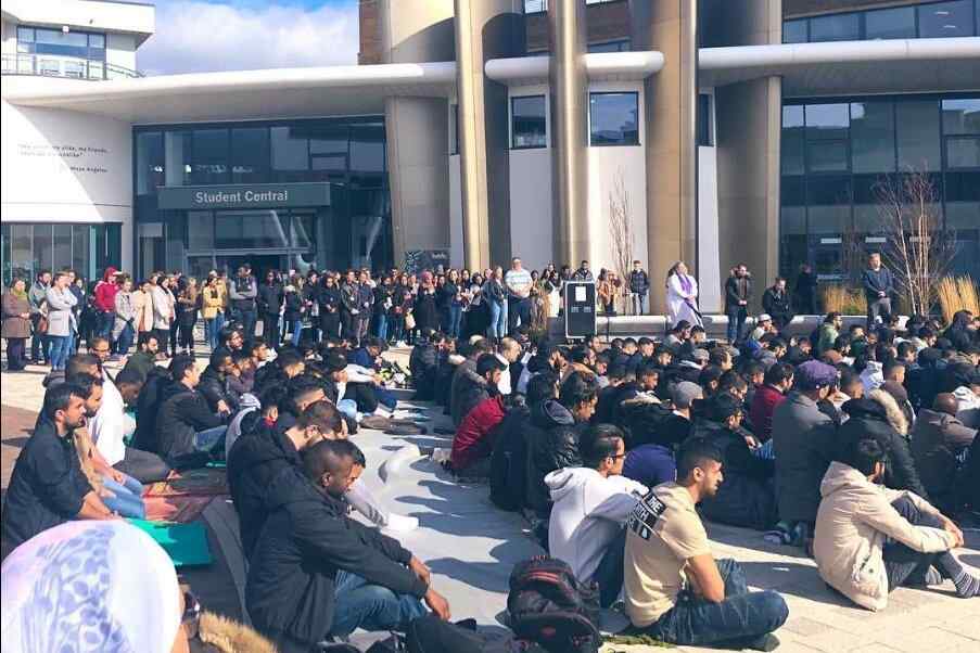 muslim-prayer-rooms-in-jo-cox-building