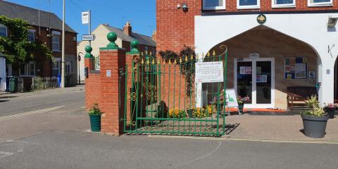 Banbury Madni Masjid (Mosque) : image 6