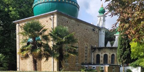 Shah Jahan Mosque : image 4