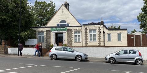 Sutton Central Mosque : image 5