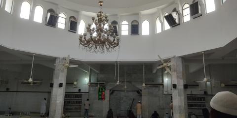 New Market Baitul Aman Jame Mosque : image 4