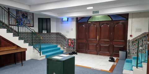 London Islamic Turkish Association Mosque : image 4