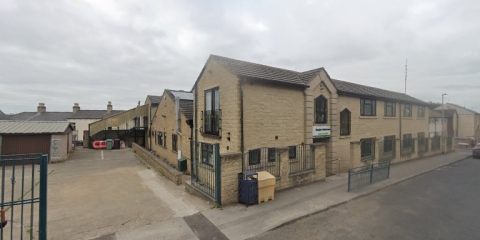 Masjid & Madressa Noor-Ul-Islam (Snowdon Masjid) : image 1