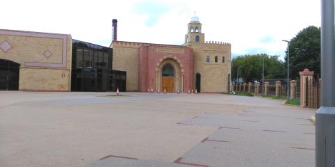 Dawoodi Bohras Al Masjid Al Saifee, Anjuman-e-Badri (Birmingham) : image 1