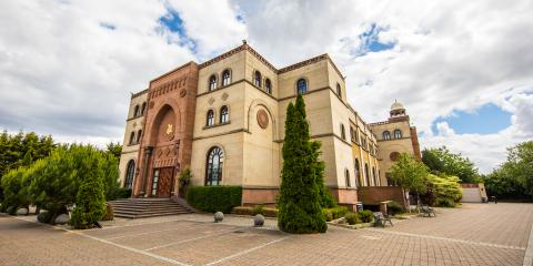 Dawoodi Bohras Mohammedi Park Complex, Husainy Masjid, Anjuman-e-Burhani (London) : image 1