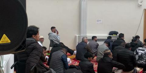 Jummah Salah in Beckton Globe : image 5