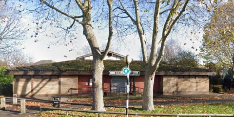 Jumu'ah Salah/Friday Prayer in Beckton Community Centre : image 1